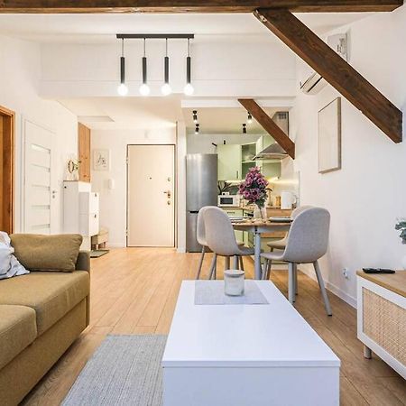 Appartement Cozy Loft Under The Wawel Sky à Cracovie Extérieur photo