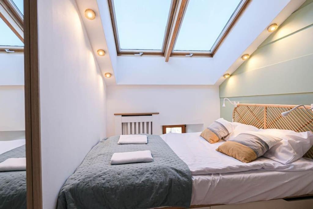 Appartement Cozy Loft Under The Wawel Sky à Cracovie Extérieur photo